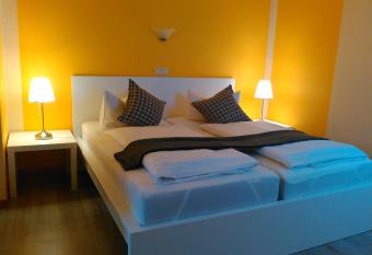 Landhotel Possendorf allows 18 year olds to book a room