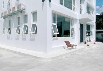       -             allows 18 year olds to book a room