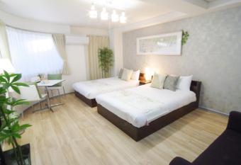 Nippombashi Art Hotel 402 has Balcony rooms