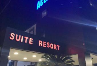 Acuarium Suite Resort has Balcony rooms