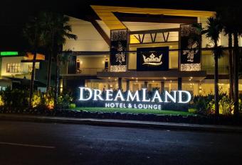 Dreamland Hotel And Lounge has Balcony rooms