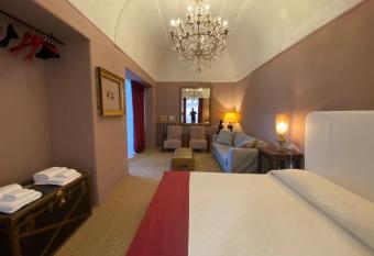 Suites Edivino Design Capri has Balcony rooms