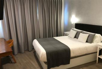 HOTEL DEL NORA allows 18 year olds to book a room