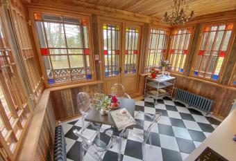 Villa Gaida has Balcony rooms