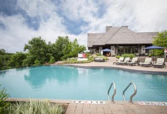 Muskoka Bay Resort allows 18 year olds to book a room