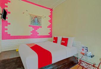 OYO 3208 Inn app allows 18 year olds to book a room