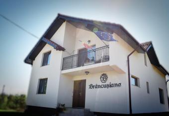 Casa Br  ncu  iana has Balcony rooms