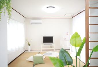 Higashiomi Large House has Balcony rooms