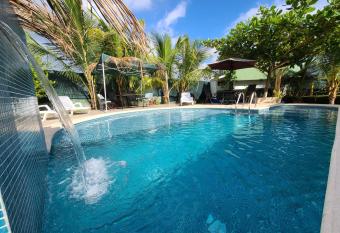 Jaco Surf Beachbungalow has Balcony rooms