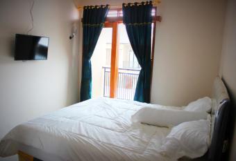 Rumah 3 Kamar Lembang, Adem, Bebas Macet has Balcony rooms