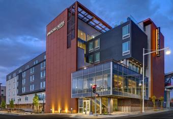 SpringHill Suites by Marriott Albuquerque University Area allows 18 year olds to book a room