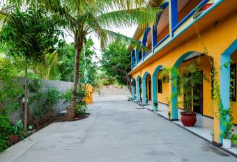 OYO Hotel Miramar, Loreto allows 18 year olds to book a room