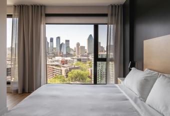 Griffintown Hotel has Balcony rooms