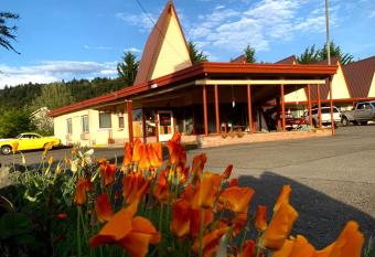 The Ranch Motel allows 18 year olds to book a room