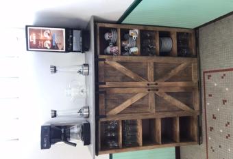 Hotel de la For  t allows 18 year olds to book a room