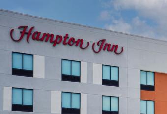 Hampton Inn Colorado Springs I-25 Central has Balcony rooms