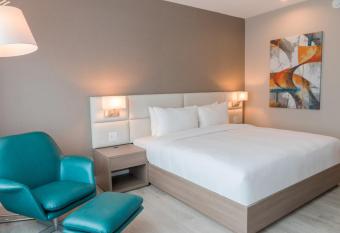 Hilton Garden Inn Santa Ana, San Jose allows 18 year olds to book a room