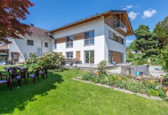 Ferienwohnung Rudi has Balcony rooms