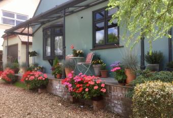 Weston Cottage allows 18 year olds to book a room