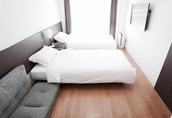 Hostel 758 Nagoya Station 2C has Balcony rooms