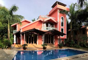 Casa Arya Villa has Balcony rooms