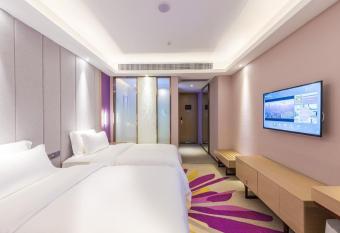 Lavande Hotels  Foshan Zhoucun Ligang Road Xunfenggang Metro Station allows 18 year olds to book a room