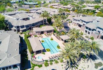 *NEW* Lux Scottsdale Home with Pool, Hot Tub, and Gym has Balcony rooms