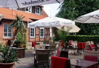 Ephesus am Weserwehr allows 18 year olds to book a room