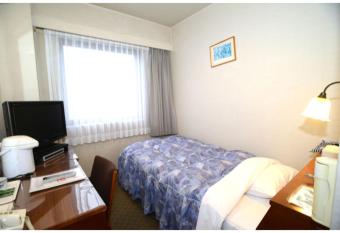 Tahara City Hotel / Vacation STAY 79674 has Smoking rooms