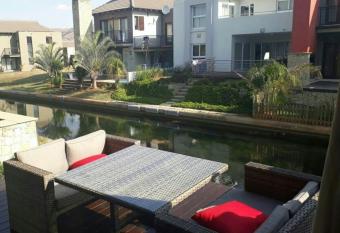 Apartments and homes has Smoking/Balcony rooms