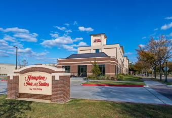 Hampton Inn & Suites Keller Town Center allows 18 year olds to book a room