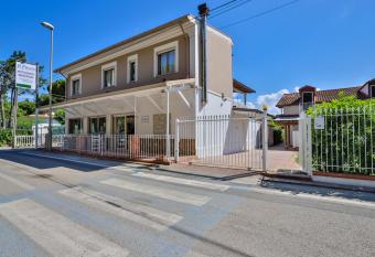 Il Pineto Paestum Food & Rooms allows 18 year olds to book a room