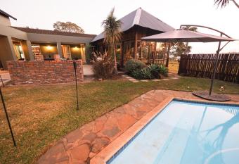 Fever Tree Guesthouse has Balcony rooms