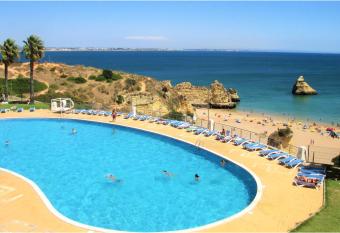 Inema Beach House Iberlagos allows 18 year olds to book a room