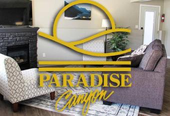Paradise Canyon Golf Resort - Signature Walkout Condo 382 allows 18 year olds to book a room