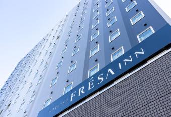 Sotetsu Fresa Inn Yokohama Higashiguchi allows 18 year olds to book a room