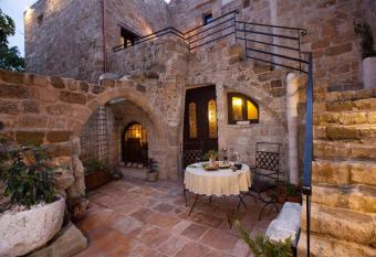 Porolithos Boutique Hotel has Balcony rooms