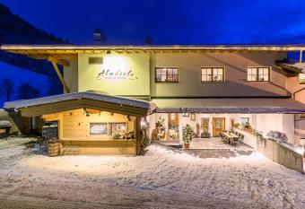 Restaurant Appartements Almdiele has Balcony rooms