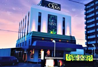 Hotel Opus -Adult only- has Smoking rooms