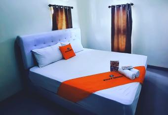 WISMA ANDALI Syariah near RSUD Cideres has Balcony rooms