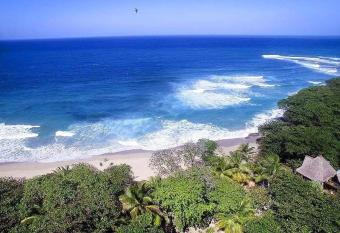 Cabarete Maravilla Eco Lodge Boutique Beach Surf, Kite, Yoga allows 18 year olds to book a room
