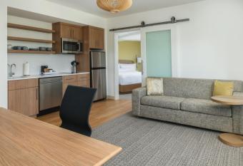 Element San Jose Milpitas allows 18 year olds to book a room