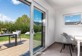 Lille sort hus allows 18 year olds to book a room