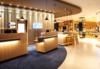 Holiday Inn Express - G  ppingen, an IHG Hotel allows 18 year olds to book a room