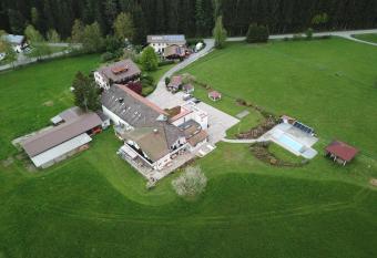 Pension Waldblick has Balcony rooms