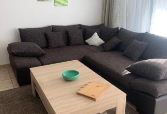 Ferienwohnung Waldblick allows 18 year olds to book a room