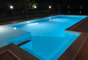 Green Oasis Gabella allows 18 year olds to book a room