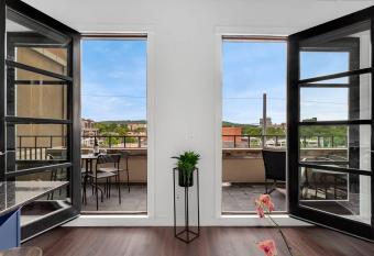 The East View - Overlooks Downtown - Steps to Dickson has Balcony rooms