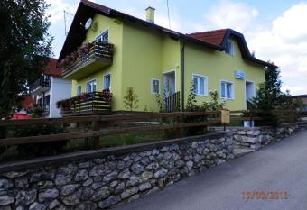 Rooms Jure Sabljak has Balcony rooms