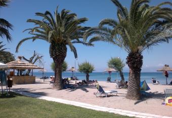Three Stars Beach Hotel has Balcony rooms